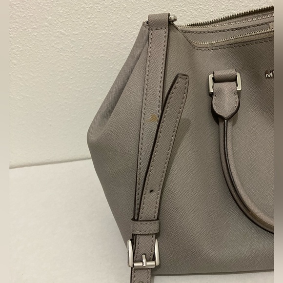 Michael Kors Signature Large Heather Grey Saffiano Leather Sutton Satchel Purse. - Picture 16 of 16